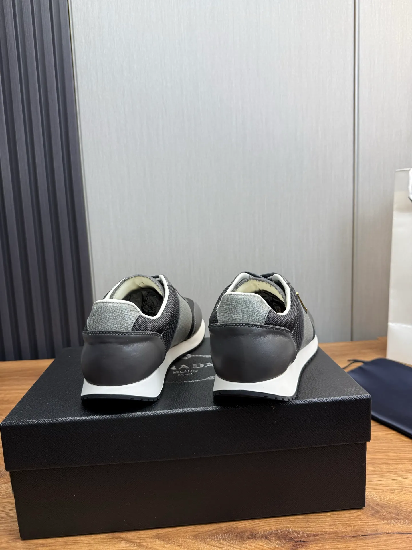 Men's shoes 💰760💰 [PRADA] New models synchronized with the official website, high-quality shipments ✔️Best sellers🔥 Original cowhide with mesh surface + cowhide lining, 1🆚1 replica, original bottom, 38-45 (men's 45 is custom-made and cannot be returned)